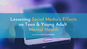 hand holding a cell phone